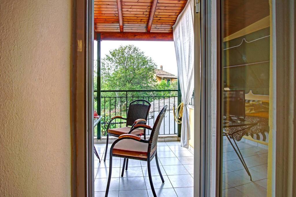 Vavilato Home Kouramades Exterior photo